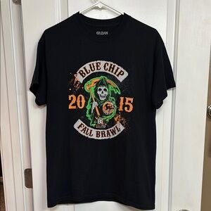 Gildan Black Short Sleeve Blue Chip Wrestling Fall Brawl Graphic Tee Medium